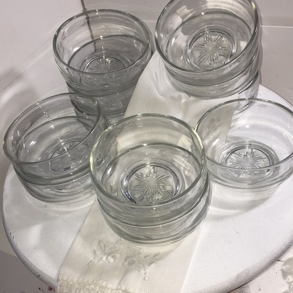 Vintage set of etched custard bowls-11 - Picture 5 of 8